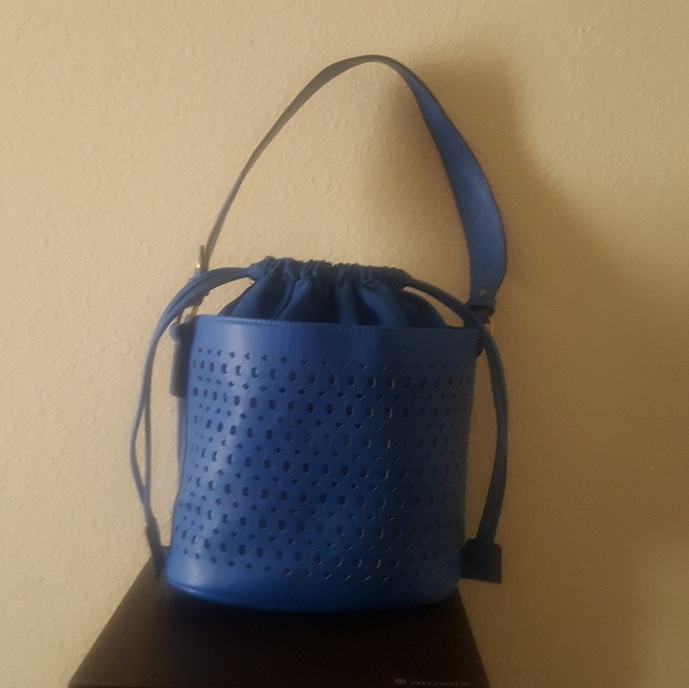 CBOCS blue bucket with hole detail bag